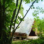 Guest house Au Bonheur Nomade Livry (Calvados)
