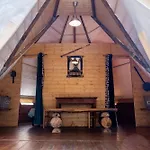 Guest house Au Bonheur Nomade Livry (Calvados)