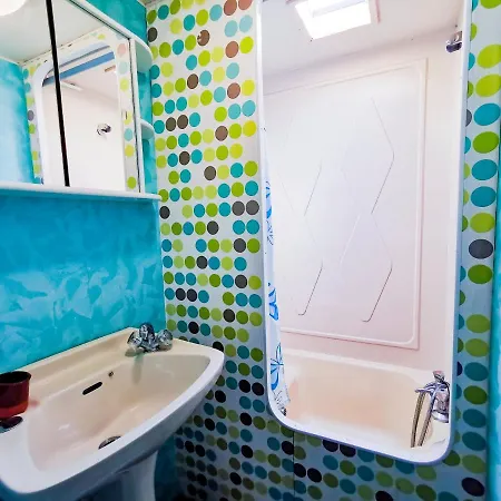 Au Bonheur Nomade Vendégház Livry