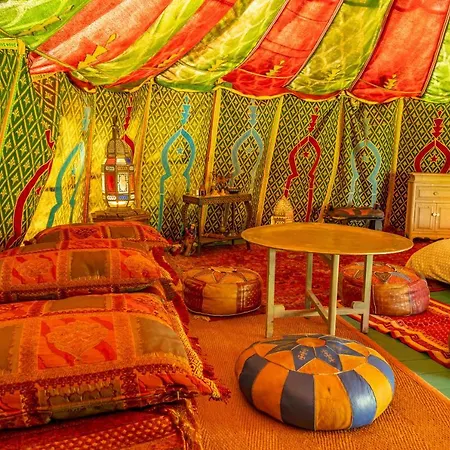 Au Bonheur Nomade Гостевой дом Livry (Calvados)