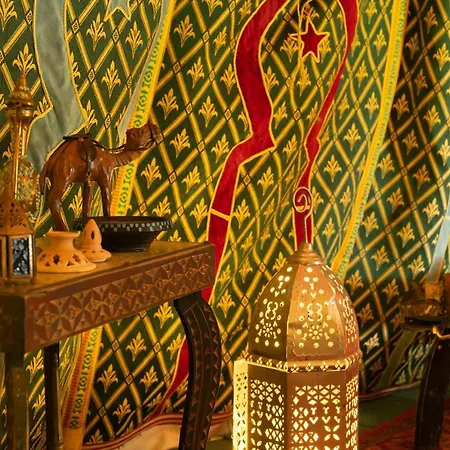 Гостевой дом Au Bonheur Nomade Livry (Calvados)