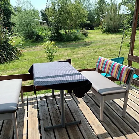 Au Bonheur Nomade * Livry (Calvados)