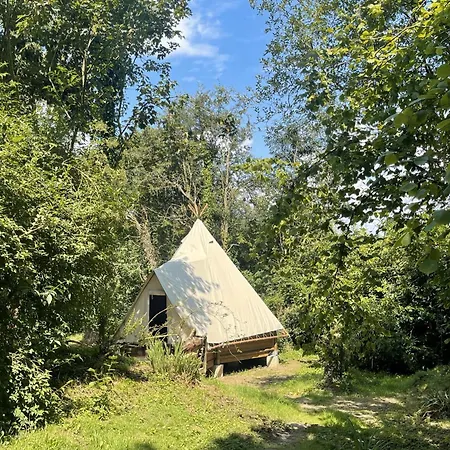 Au Bonheur Nomade Гостевой дом *