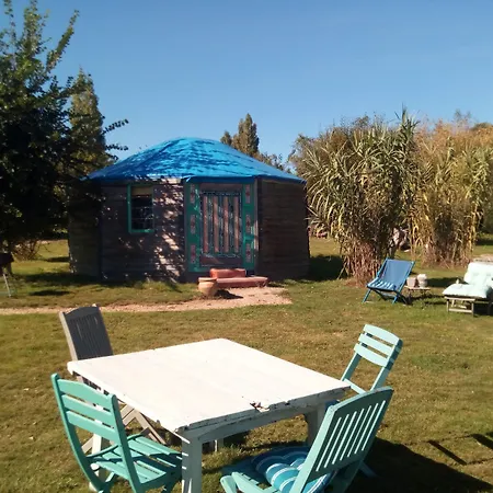 Au Bonheur Nomade Гостевой дом *