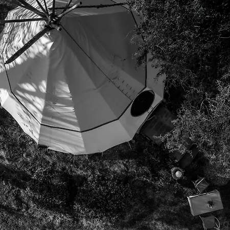 Au Bonheur Nomade * Livry (Calvados)