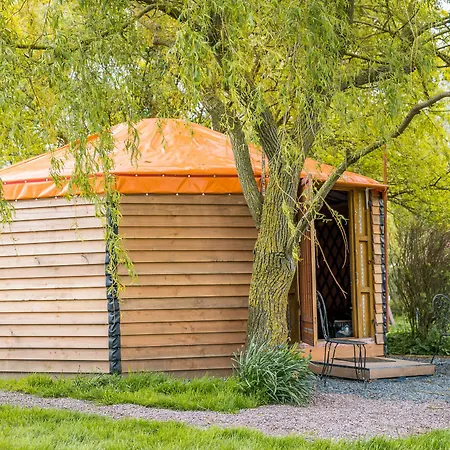 Au Bonheur Nomade Гостевой дом Livry (Calvados)