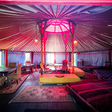 Au Bonheur Nomade Livry (Calvados)