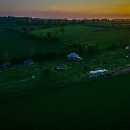 Au Bonheur Nomade Livry (Calvados)