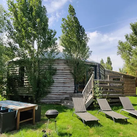 בית הארחה Au Bonheur Nomade Livry (Calvados)