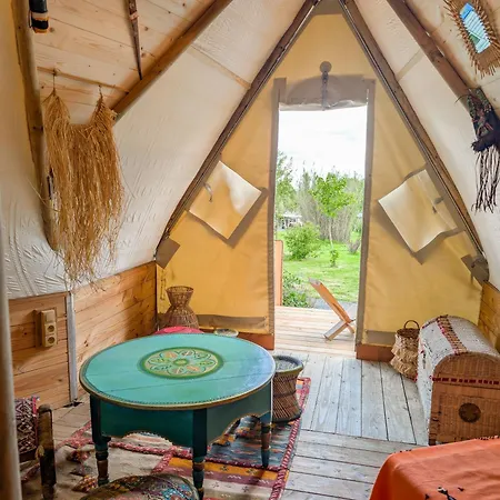 Au Bonheur Nomade Guest house *