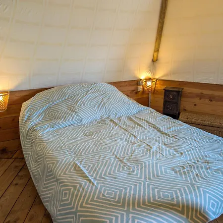 Guest house Au Bonheur Nomade Livry (Calvados)