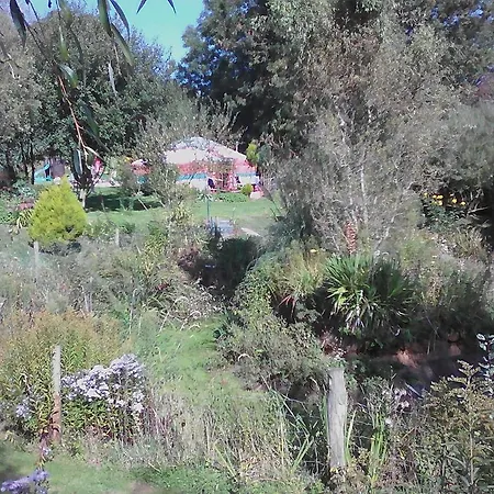 Гостевой дом Au Bonheur Nomade Livry (Calvados)