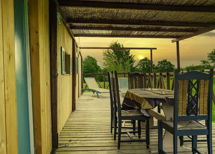 Au Bonheur Nomade * Livry (Calvados)