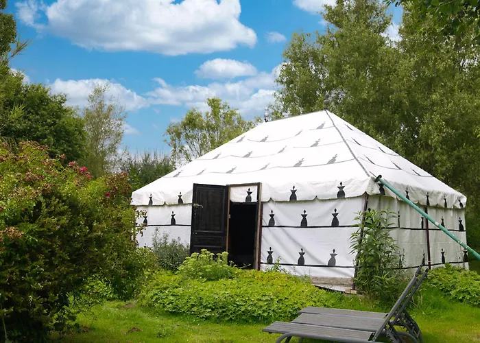 בית הארחה Au Bonheur Nomade Livry (Calvados)