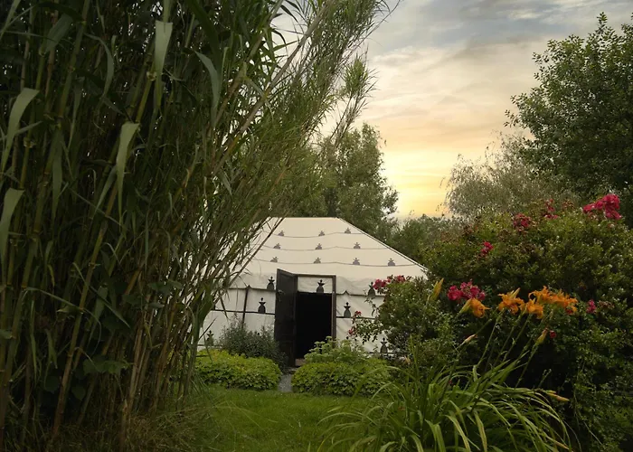 Au Bonheur Nomade בית הארחה *