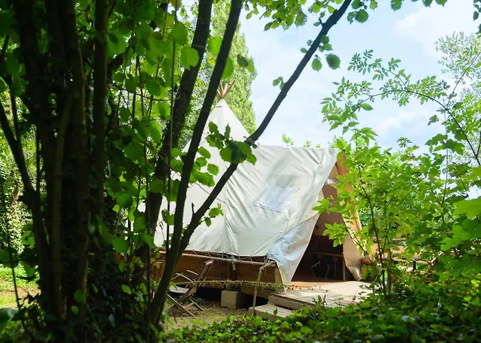 Gasthof Au Bonheur Nomade Livry (Calvados)