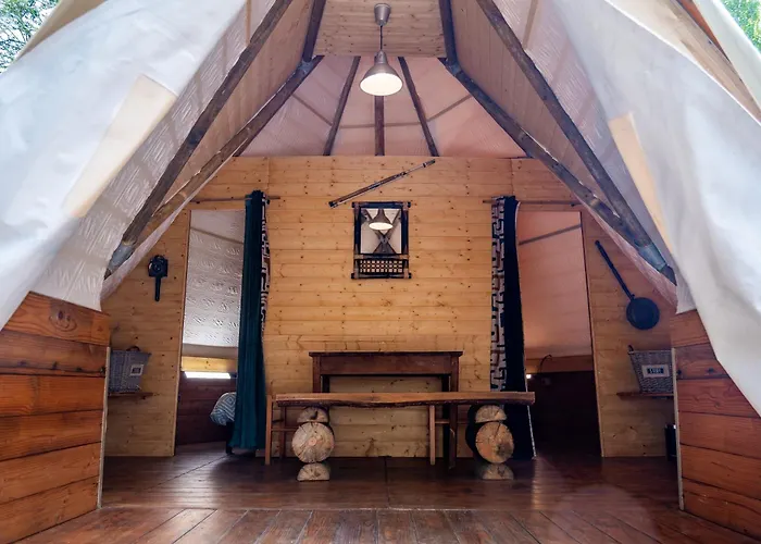 Gasthof Au Bonheur Nomade Livry (Calvados)